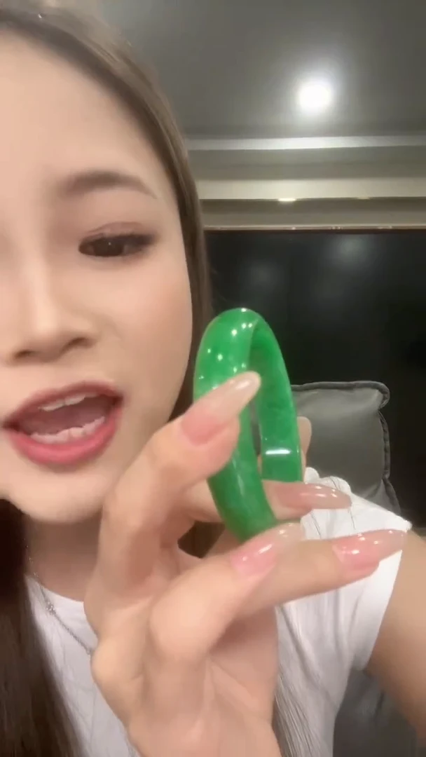 颈饰未镶嵌翡翠达****e10.10天然翡翠A货00（商品多样性发其一）