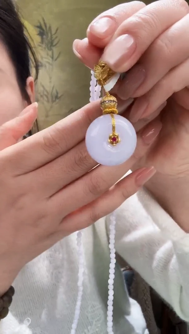 颈饰未镶嵌翡翠吊坠