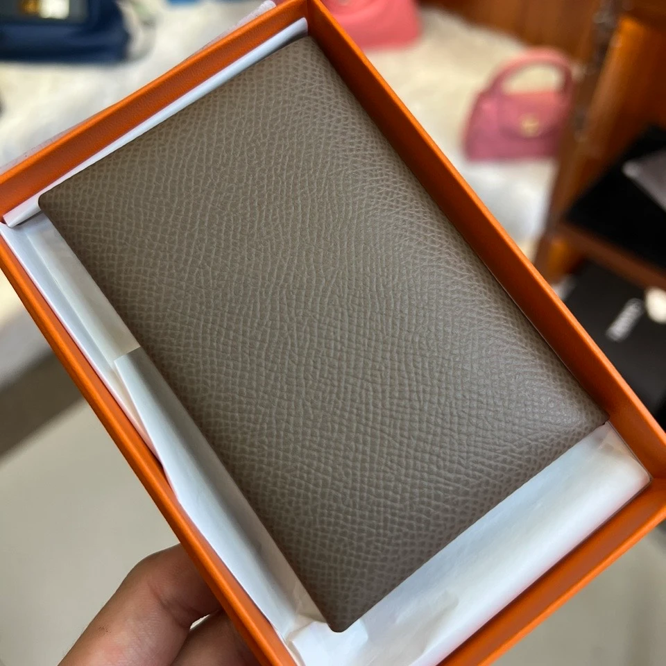 未使用 Hermes/爱马仕 【念念特价】卡包 大象灰
