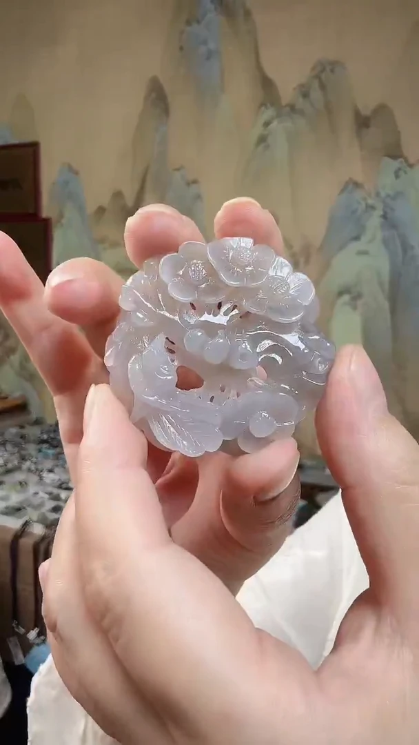颈饰未镶嵌和田玉.