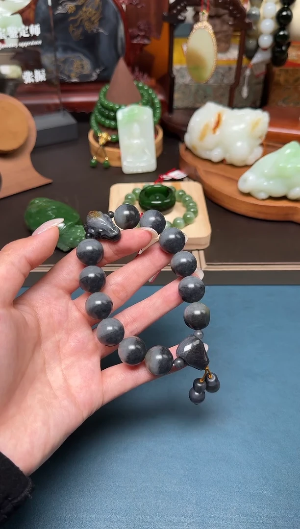 未镶嵌和田玉挂件qh16