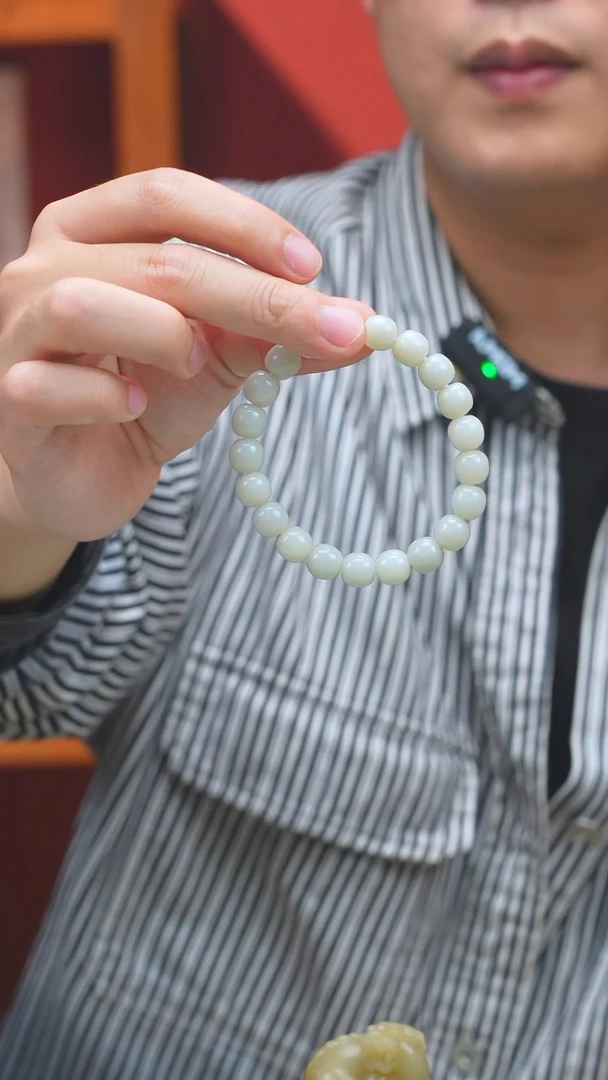 未镶嵌手链和田玉俄白手串卡10