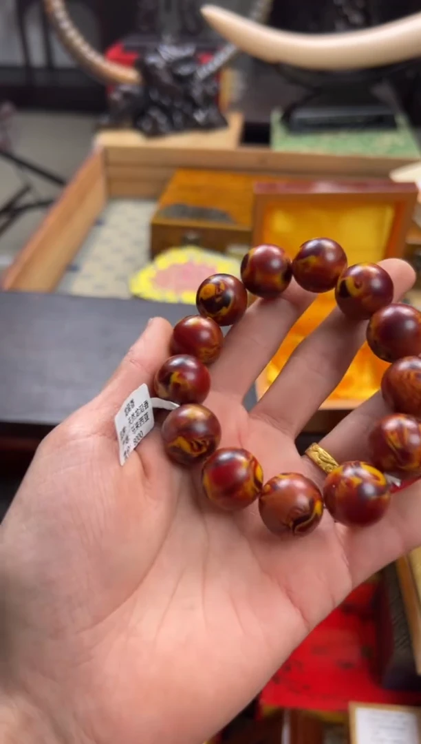 【闪购商品】木————————龙涎香手串