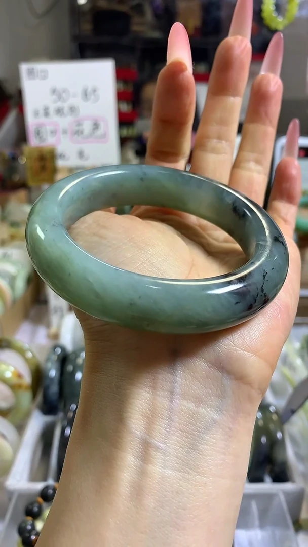 未镶嵌岫玉手镯35 57+ 包容