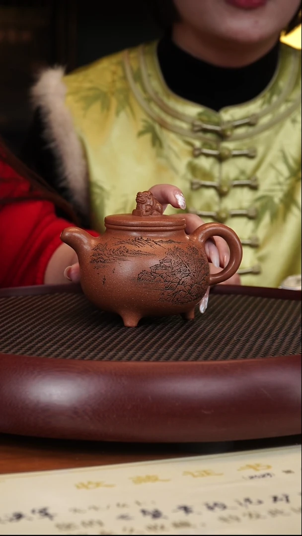 【闪购商品】紫砂茶壶1-37顾洪军蟹黄段绣狮300CC