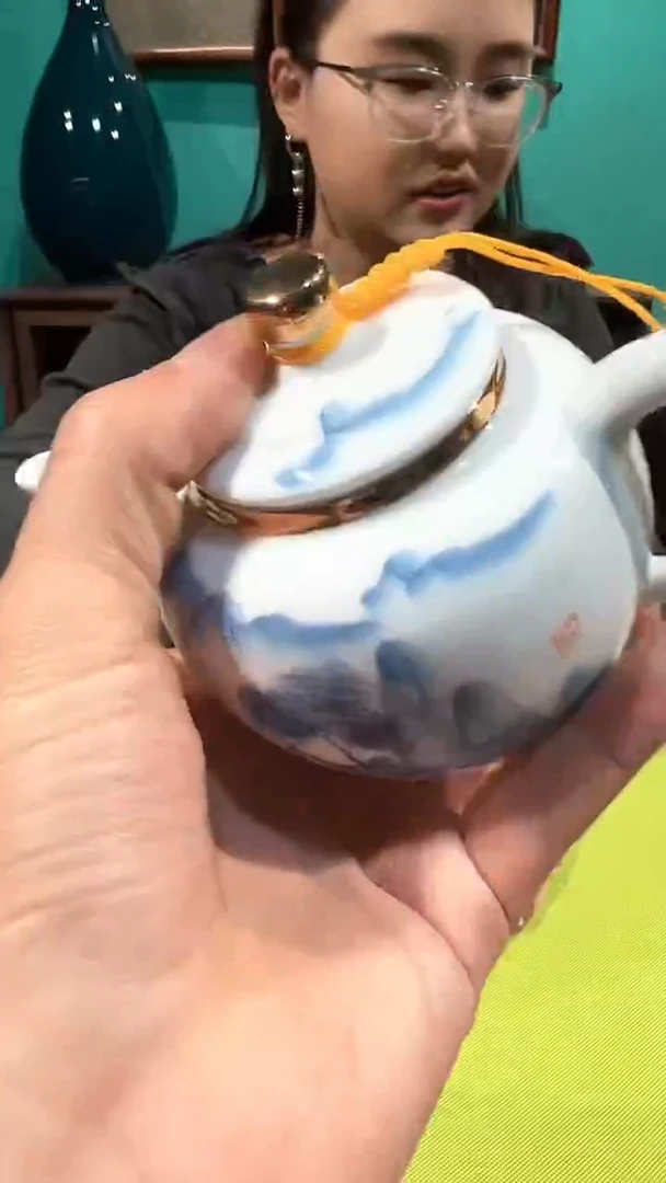 【闪购商品】壶青花山水描金茶壶