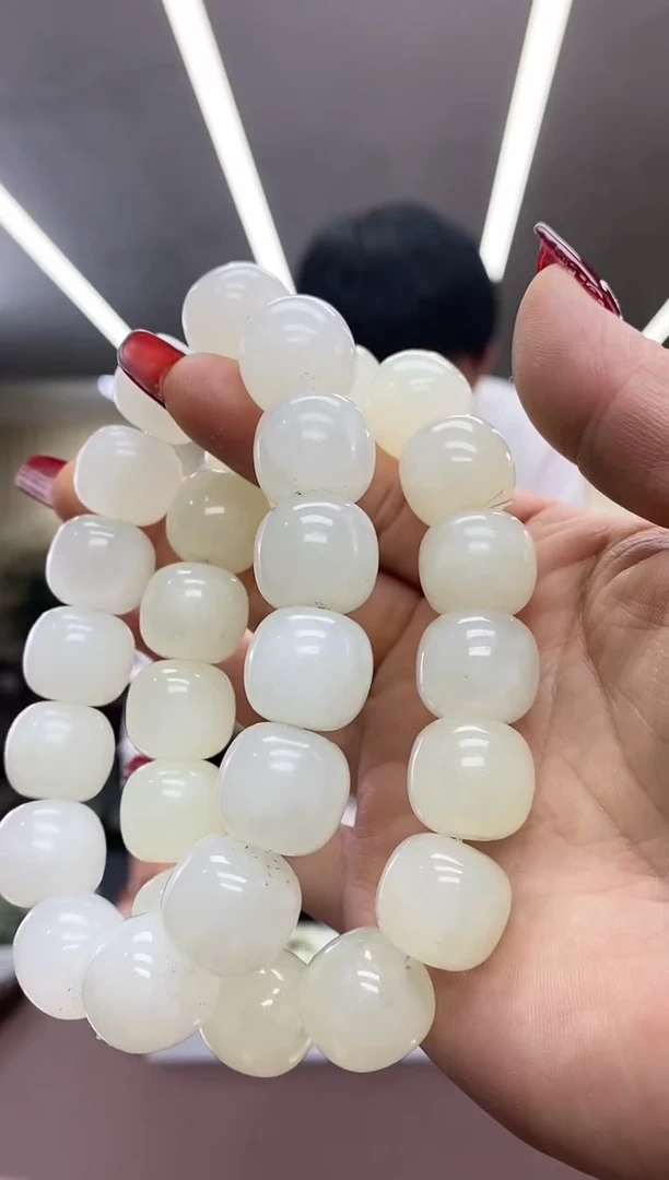 【闪购商品】和田玉手串未镶嵌多样式发货随机发一