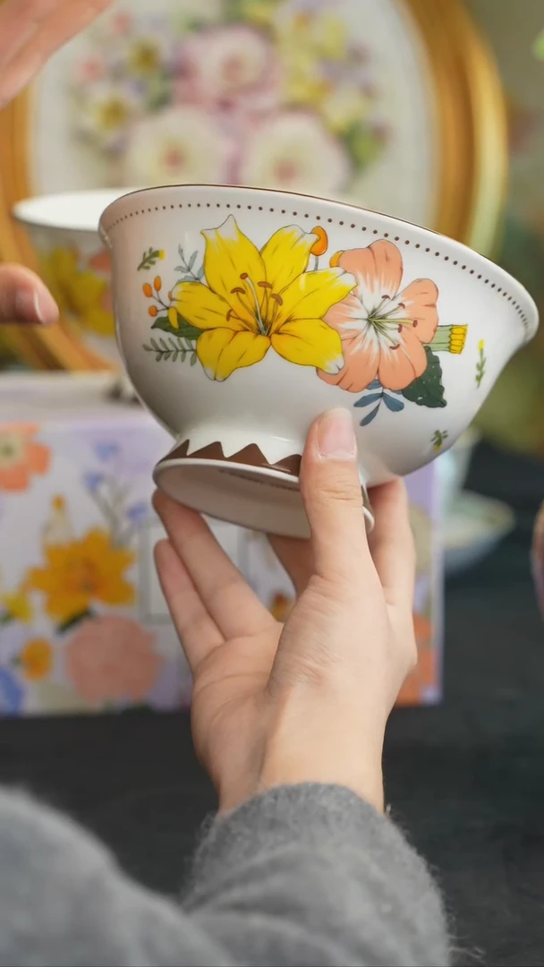 【闪购商品】摆件米多家中古瓷器如图所示3786