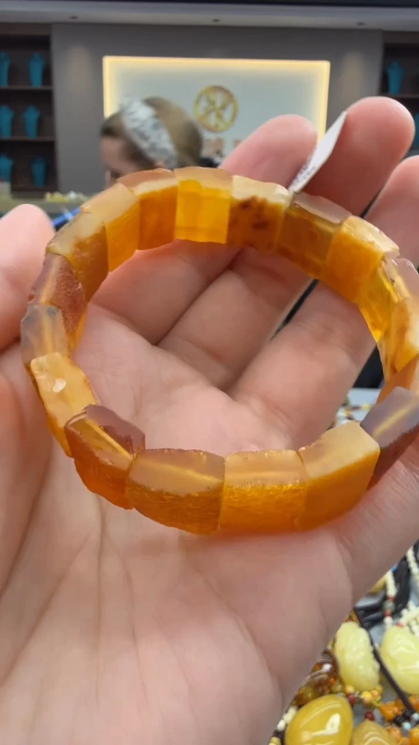 未镶嵌琥珀手链27秒拍号  假一罚三