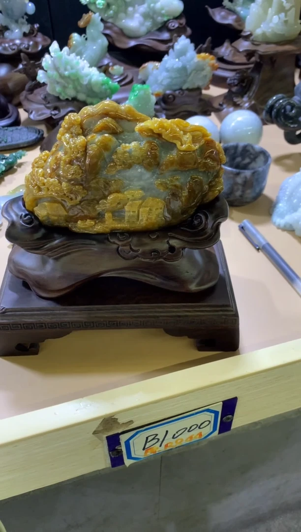 未镶嵌挂件翡翠猫*翡翠摆件