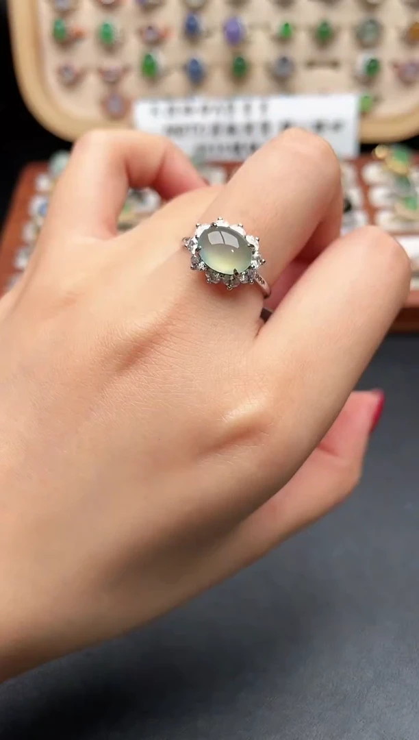 银S925镶嵌戒指翡翠一物一证一礼盒