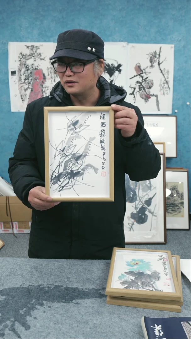 【闪购商品】国画10寸本土老师木质摆台