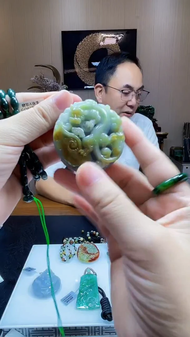 未镶嵌定制翡翠吊坠234