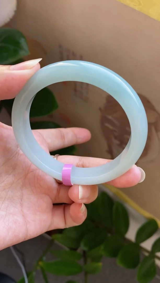 【闪购商品】翡翠手镯未镶嵌（十星强推）天空蓝12号