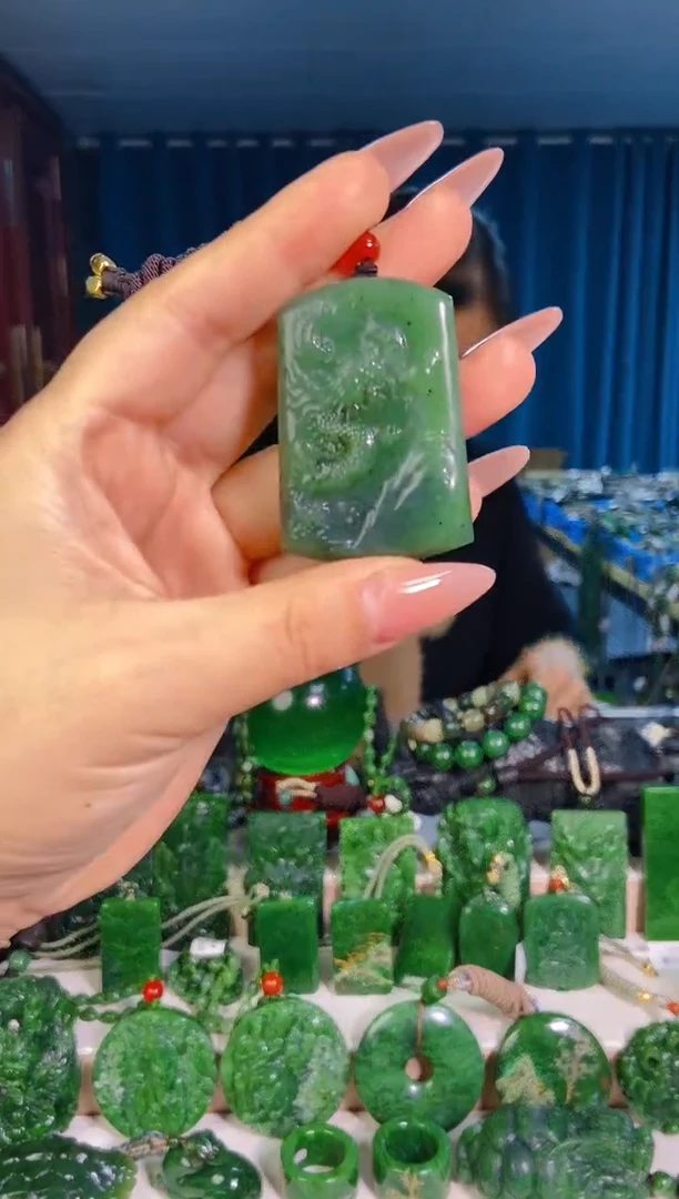 和田玉未镶嵌挂件1