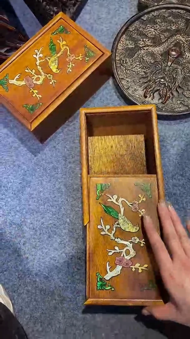 木紫檀雕刻一物一拍