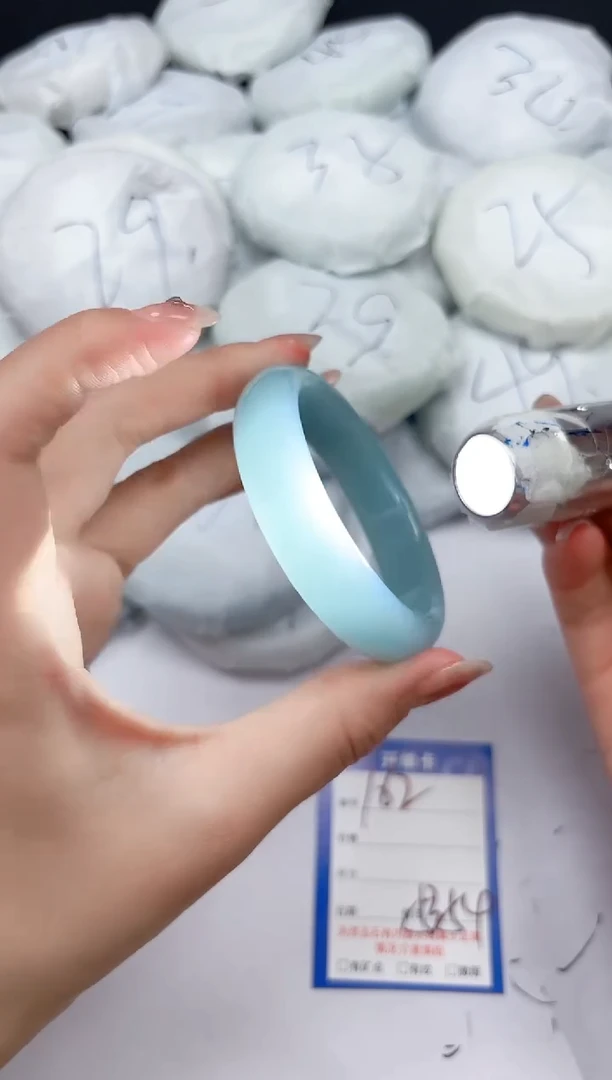 未镶嵌手镯石英质玉162/5354