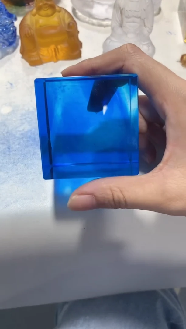 手工艺品琉璃蓝色底座