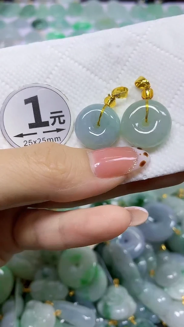 颈饰未镶嵌翡翠天然翡翠A货