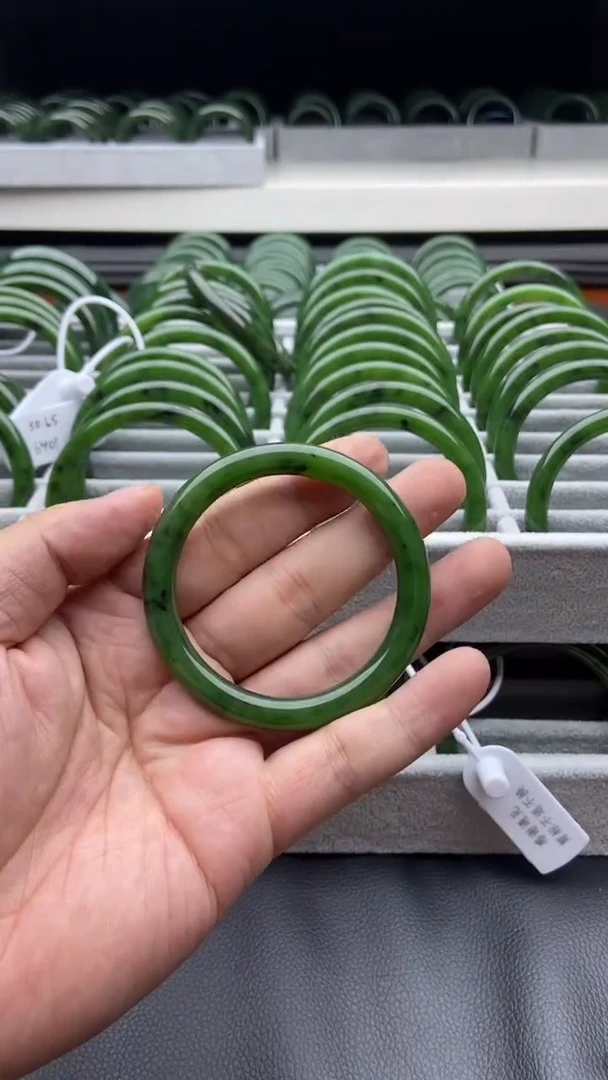 未镶嵌手镯和田玉（碧玉）50-53.6