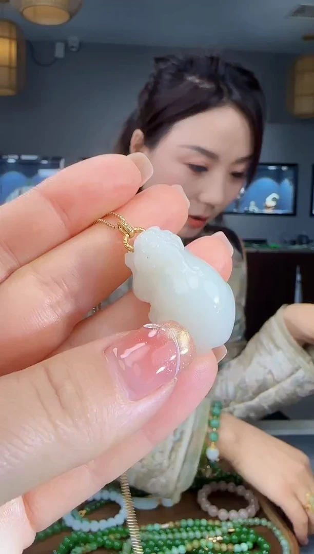 吊坠(不含链)18K金镶嵌和田玉1