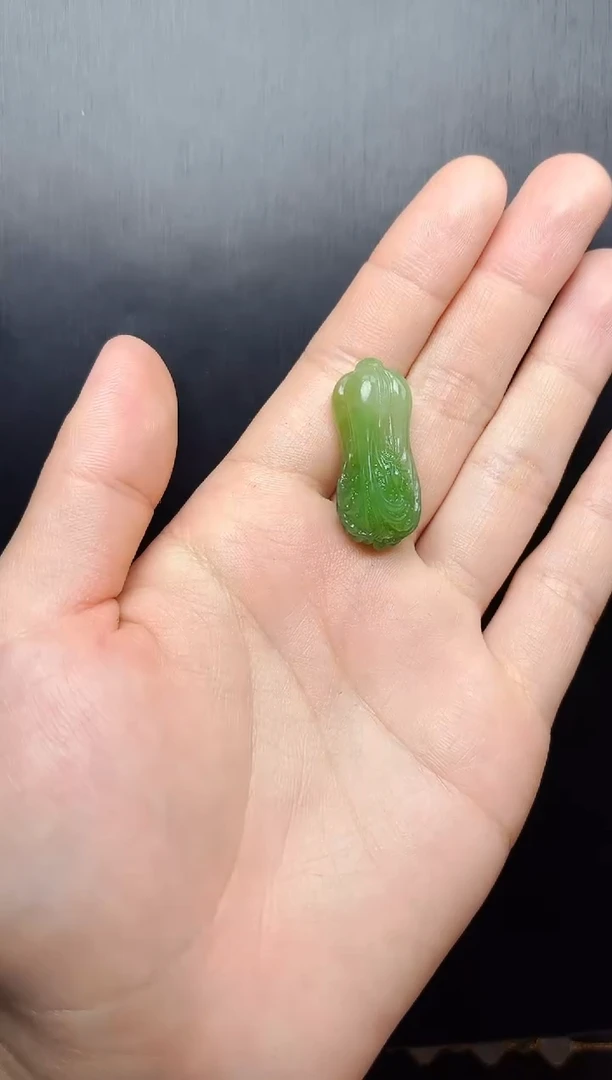 和田玉未镶嵌颈饰06白菜