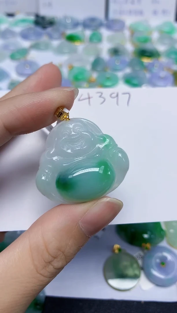 翡翠未镶嵌颈饰天然缅甸翡翠A货