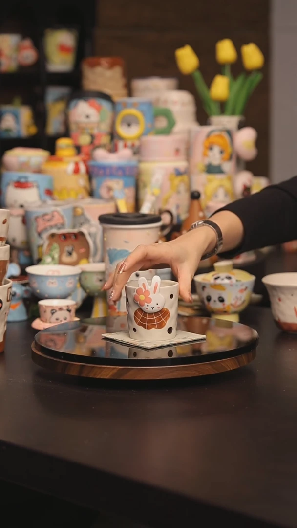 景德镇釉下彩绘设计师款式陶瓷