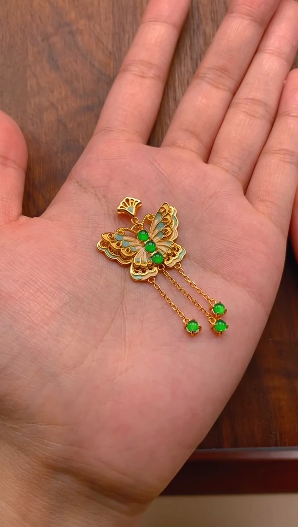 【闪购商品】翡翠吊坠(不含链)银S925镶嵌蝴蝶吊坠