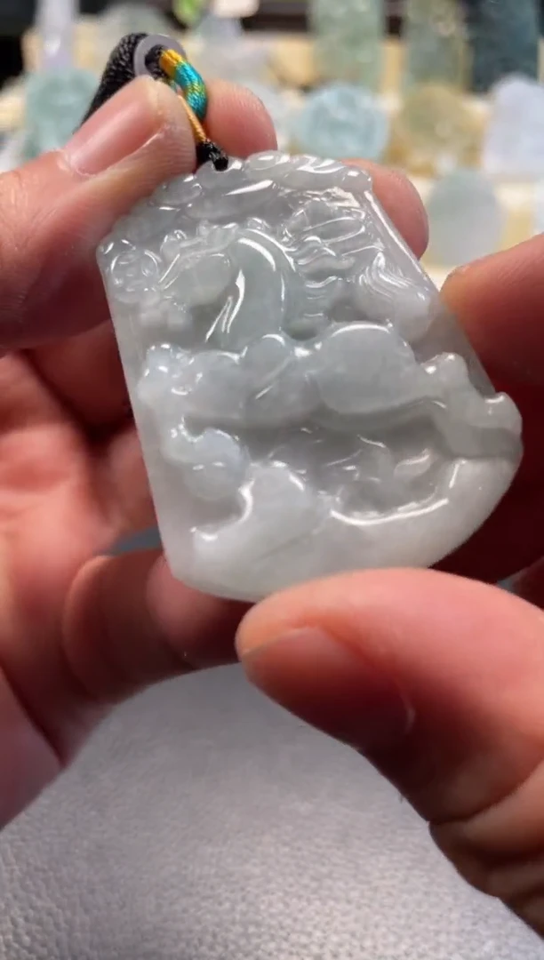 颈饰未镶嵌翡翠12/18/071