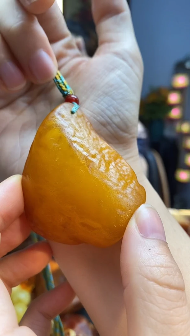 琥珀颈饰未镶嵌吊坠