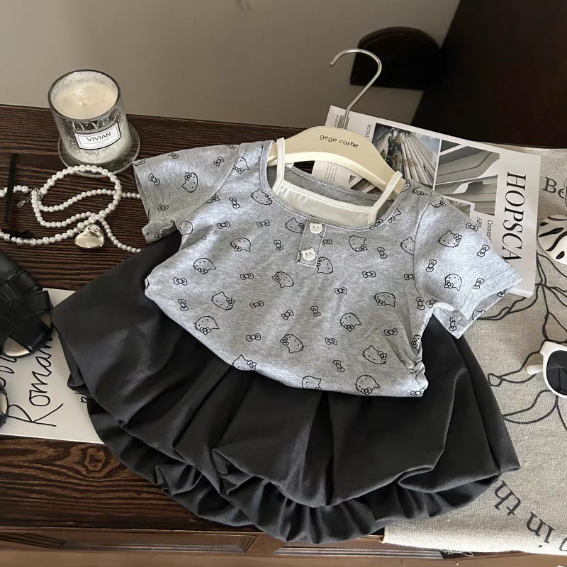 女童灰色kt花苞短裤两件套