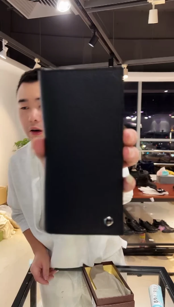 头层牛皮韩爵绅士包包皮具768