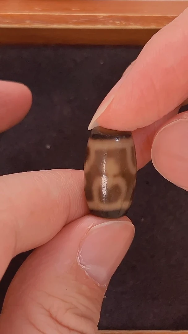 未镶嵌颈饰玛瑙/玉髓曲贡黑金宝瓶桶珠20.3*11.4