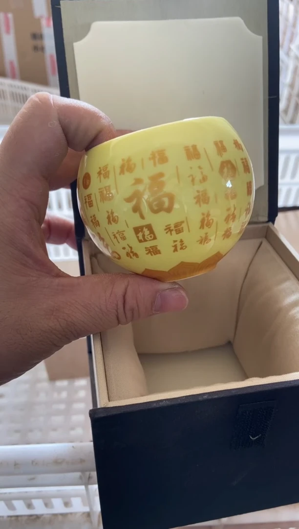 无运费险有瑕疵的摄影的产品有使用过的痕迹有点脏介意勿拍