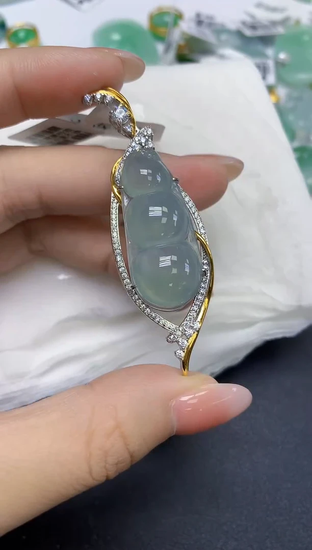 颈饰未镶嵌翡翠天然缅甸翡翠A货多样性发一件