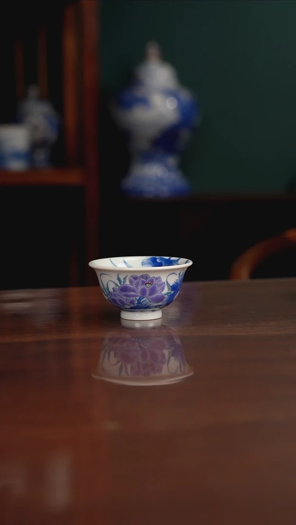 空山明月 新斗彩 荷花