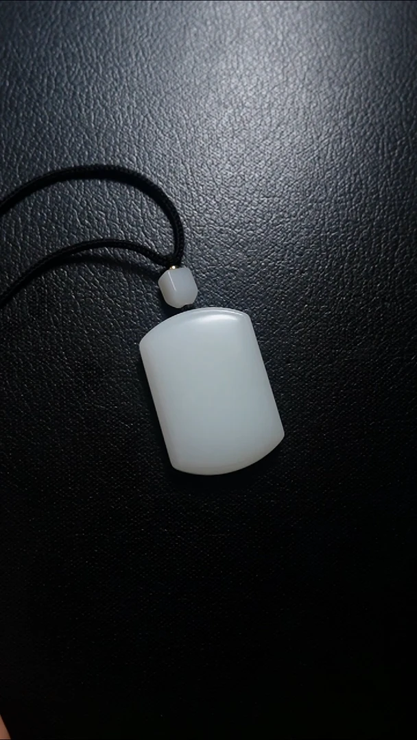 颈饰未镶嵌和田玉无事牌