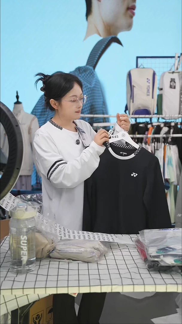 645号清仓衣服，不退不换！！女款黑色L