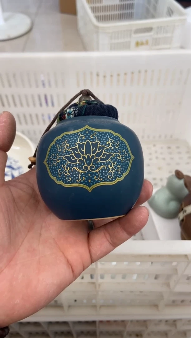 杯无运费险有瑕疵的摄影的产品有使用过的痕迹有点脏介意勿拍