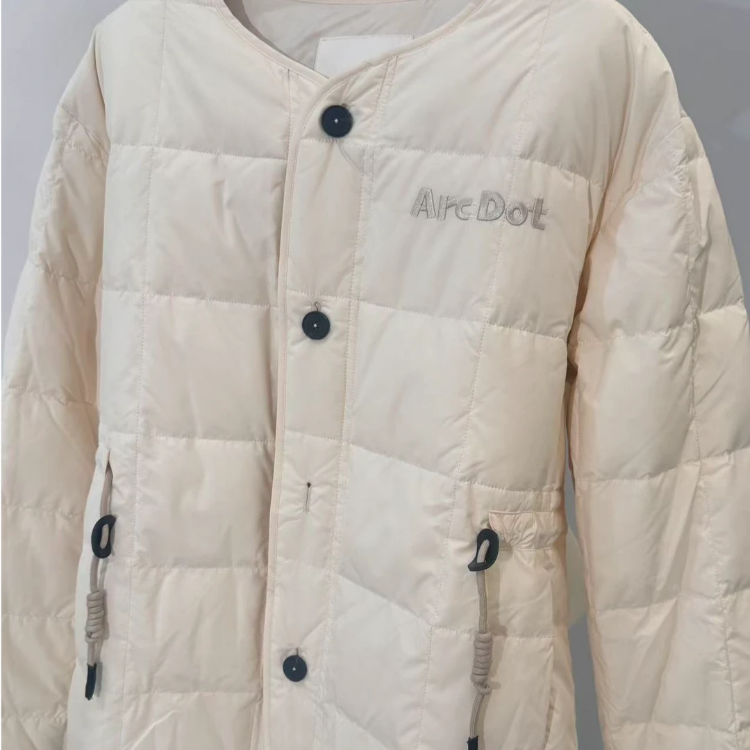 Arc Dot品牌圆领简约抽绳羽绒外套女