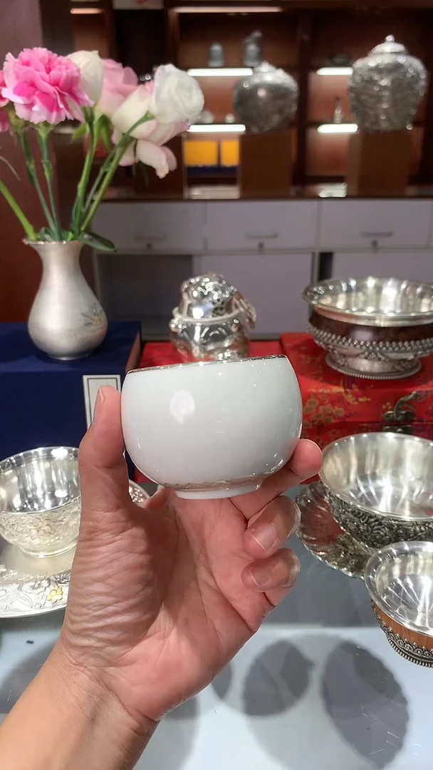足银999精工手工羊脂白玉描金莲花主人杯