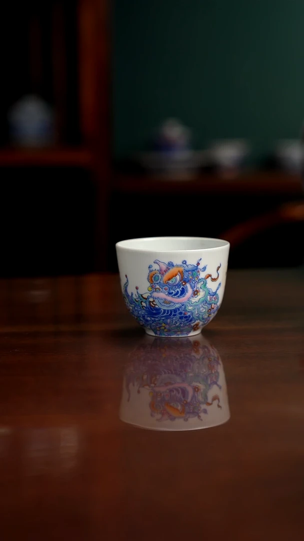 空山明月斗彩醒狮