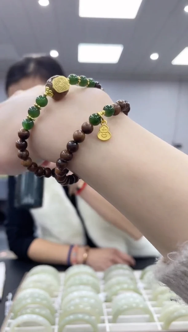 【闪购商品】和田玉手链未镶嵌多样性拍一发一碧玉