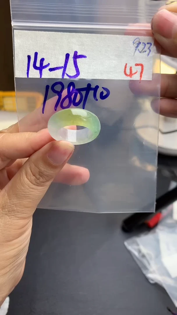 未镶嵌定制翡翠毛货需精细抛光拍一发一