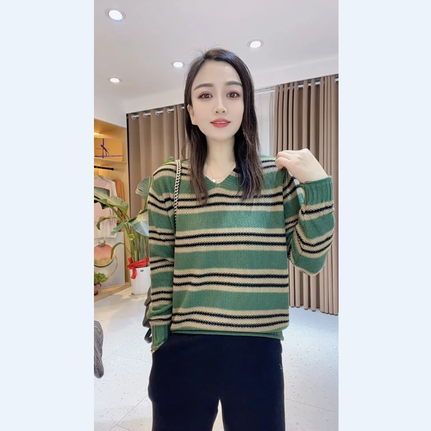 2025春季新款撞色条纹V领针织衫时尚韩版套头减龄休闲慵懒风上衣