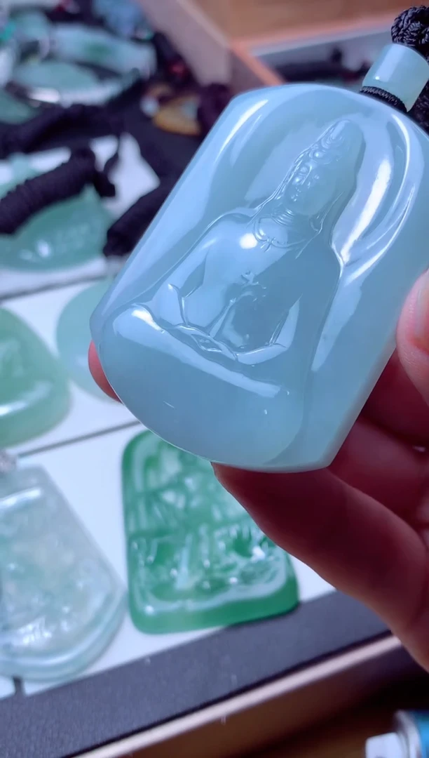 颈饰未镶嵌翡翠天然A货翡翠