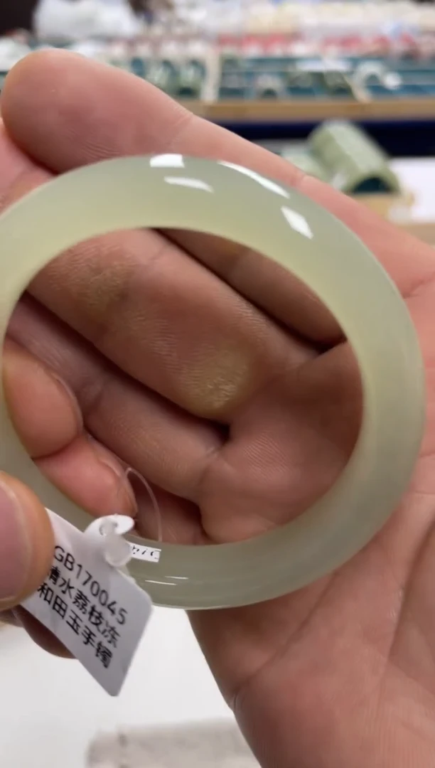 未镶嵌手镯和田玉长**?和田玉手镯170045