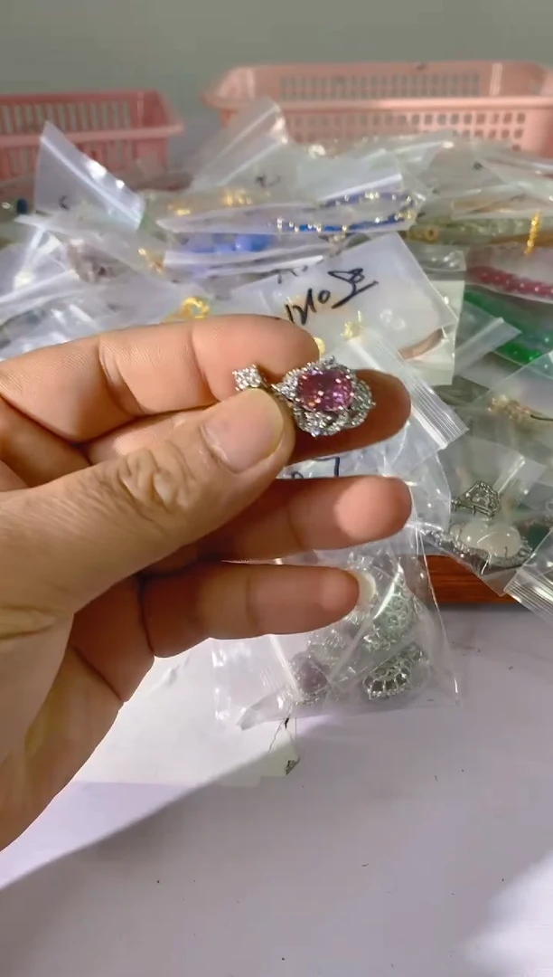 【闪购商品】水晶颈饰银S925镶嵌507红宝，蓝宝，多样性发一件赠链