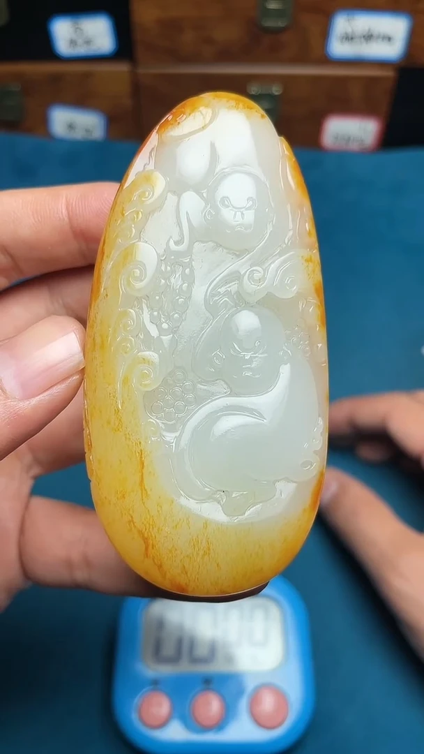 和田玉未镶嵌把件贝****博和田玉